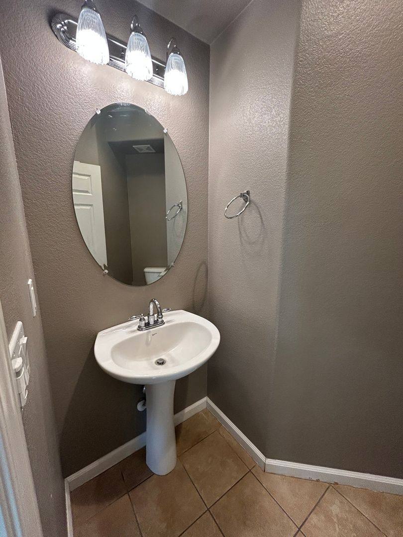 House for rent at 212 Riverbend Lane, Waterford, CA 95386