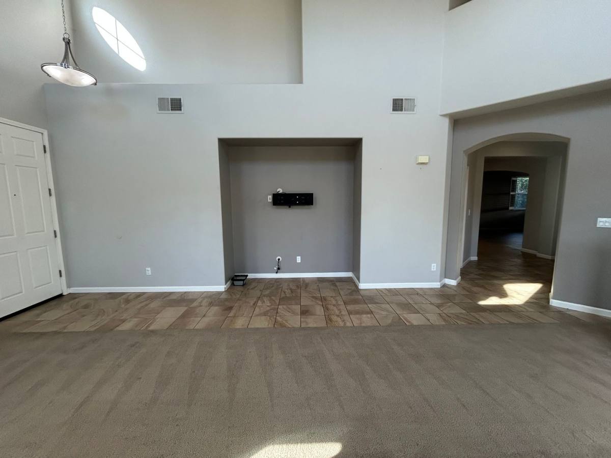 House for rent at 212 Riverbend Lane, Waterford, CA 95386