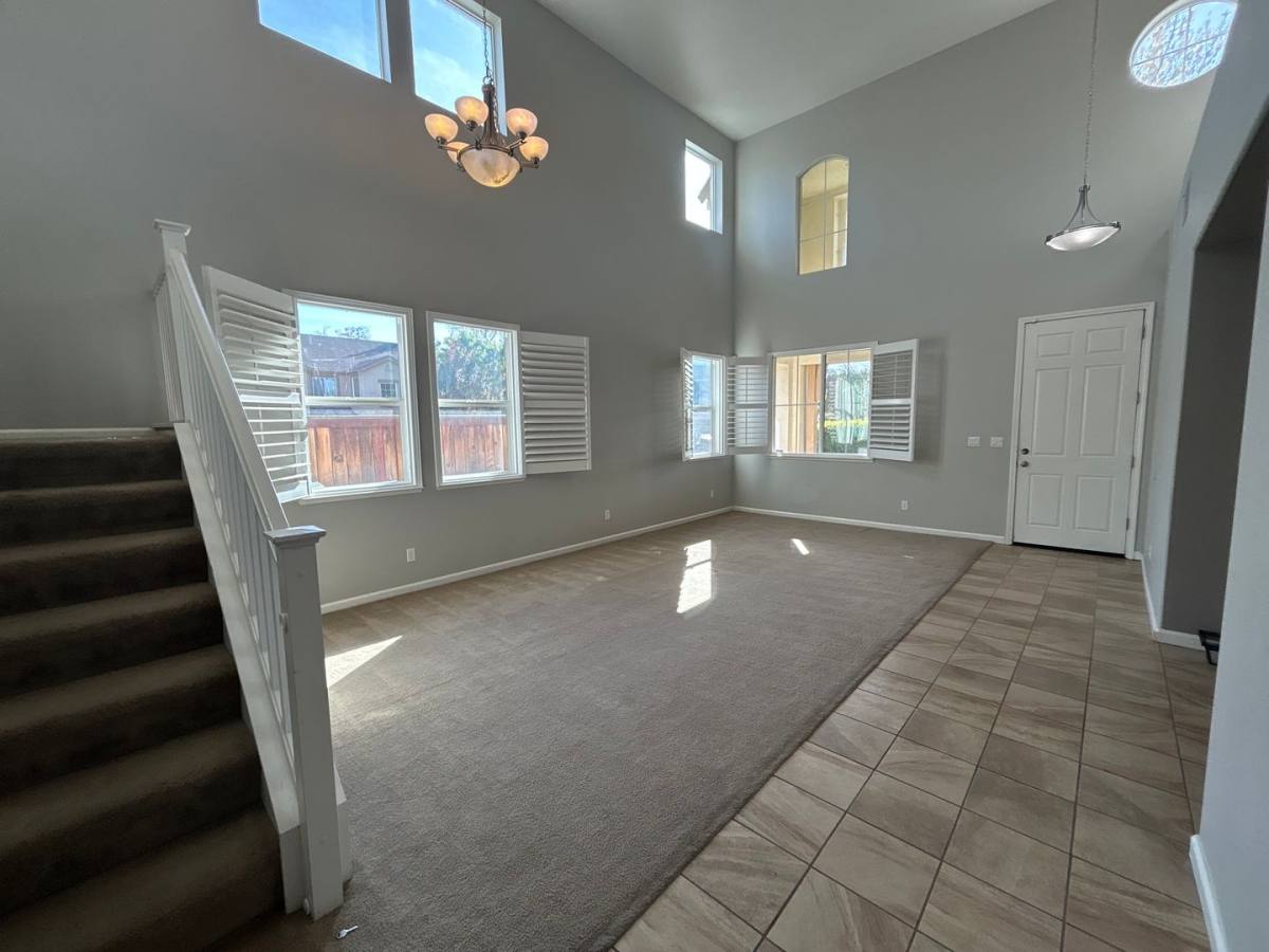 House for rent at 212 Riverbend Lane, Waterford, CA 95386