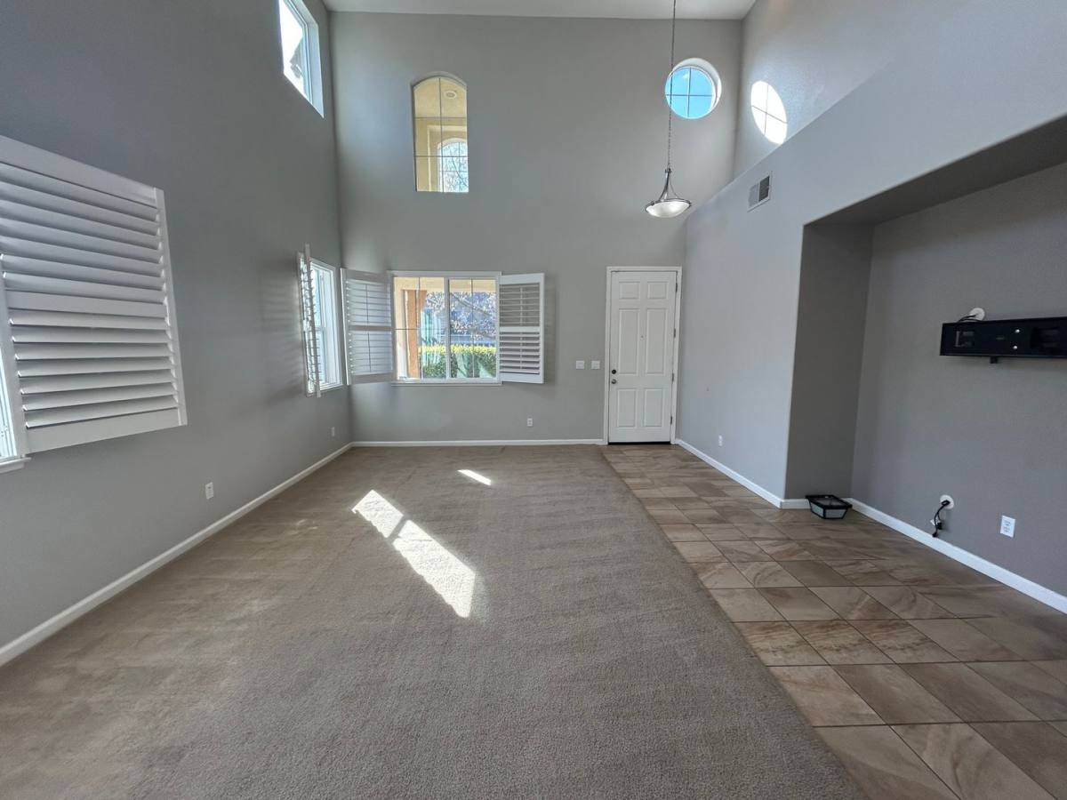 House for rent at 212 Riverbend Lane, Waterford, CA 95386