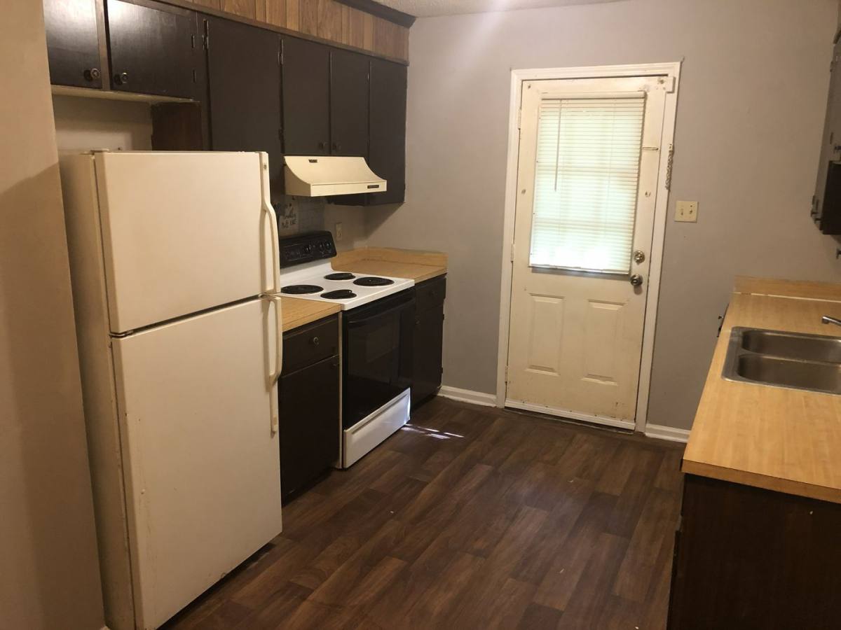 Apartment for rent at 112 Hemphill Ave, Chester, SC 29706