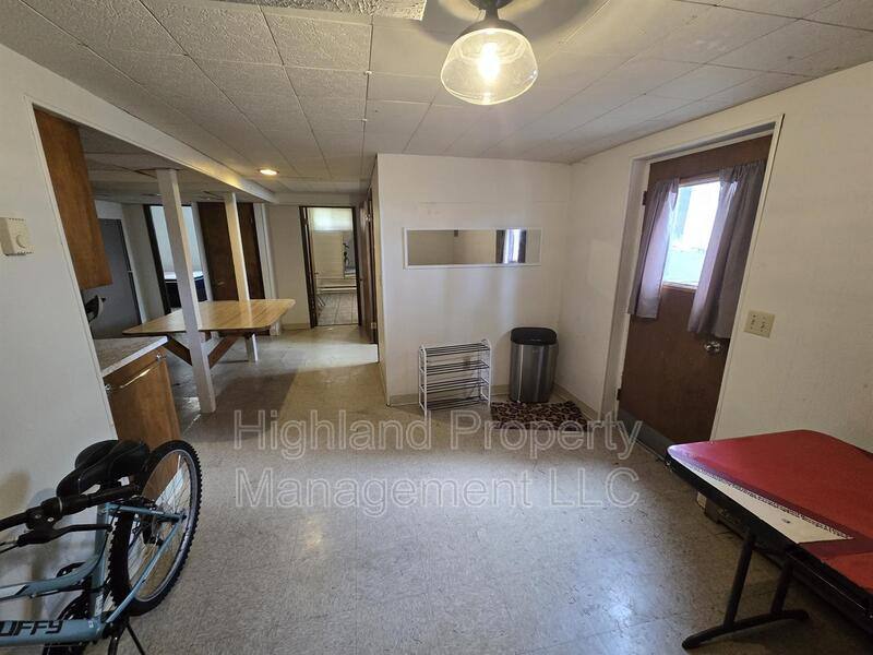 Apartment for rent at 520 NE Maple St #C, Pullman, WA 99163
