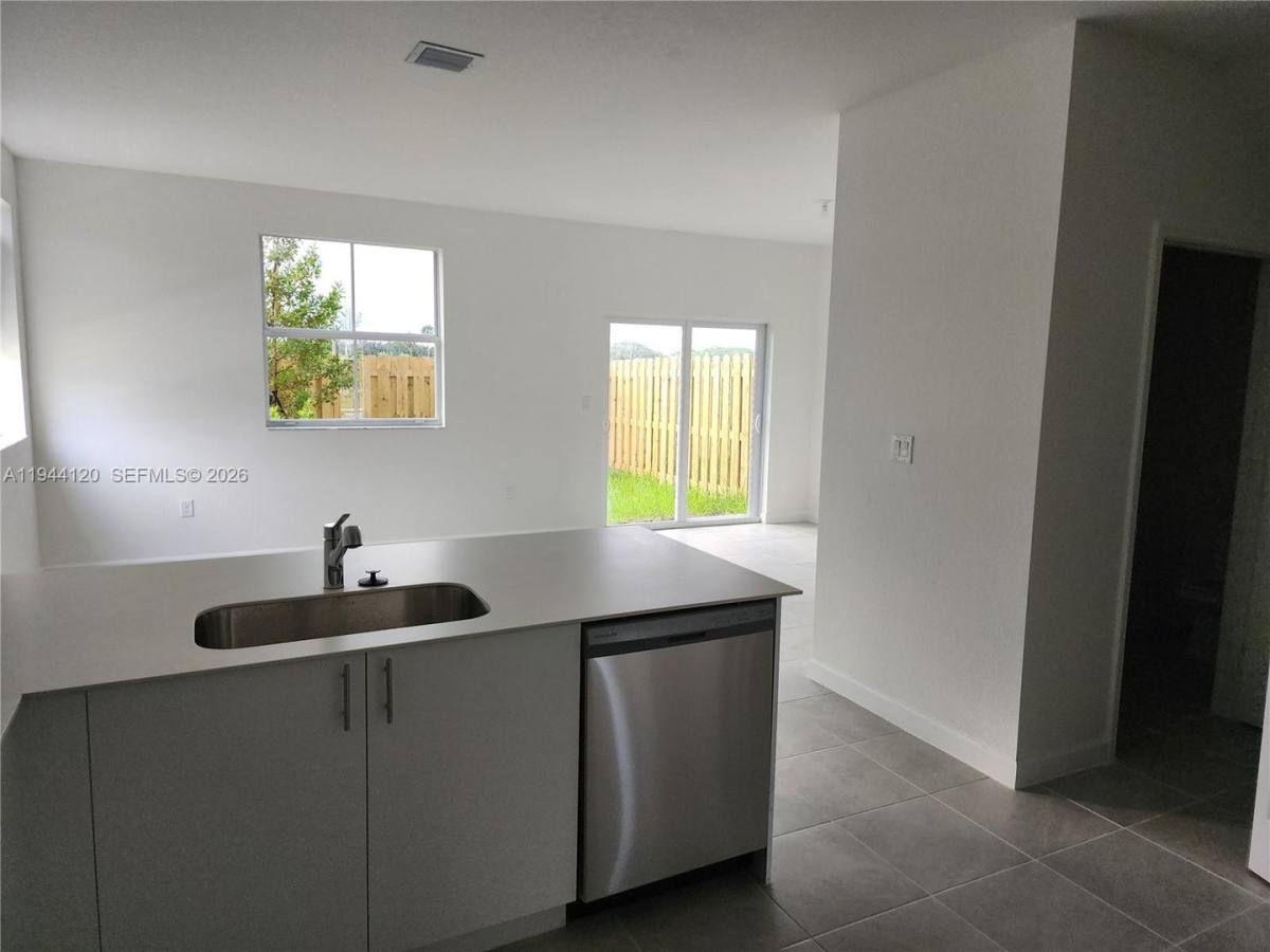 Townhouse for rent at 2750 SE 24th Terrace, Homestead, FL 33035
