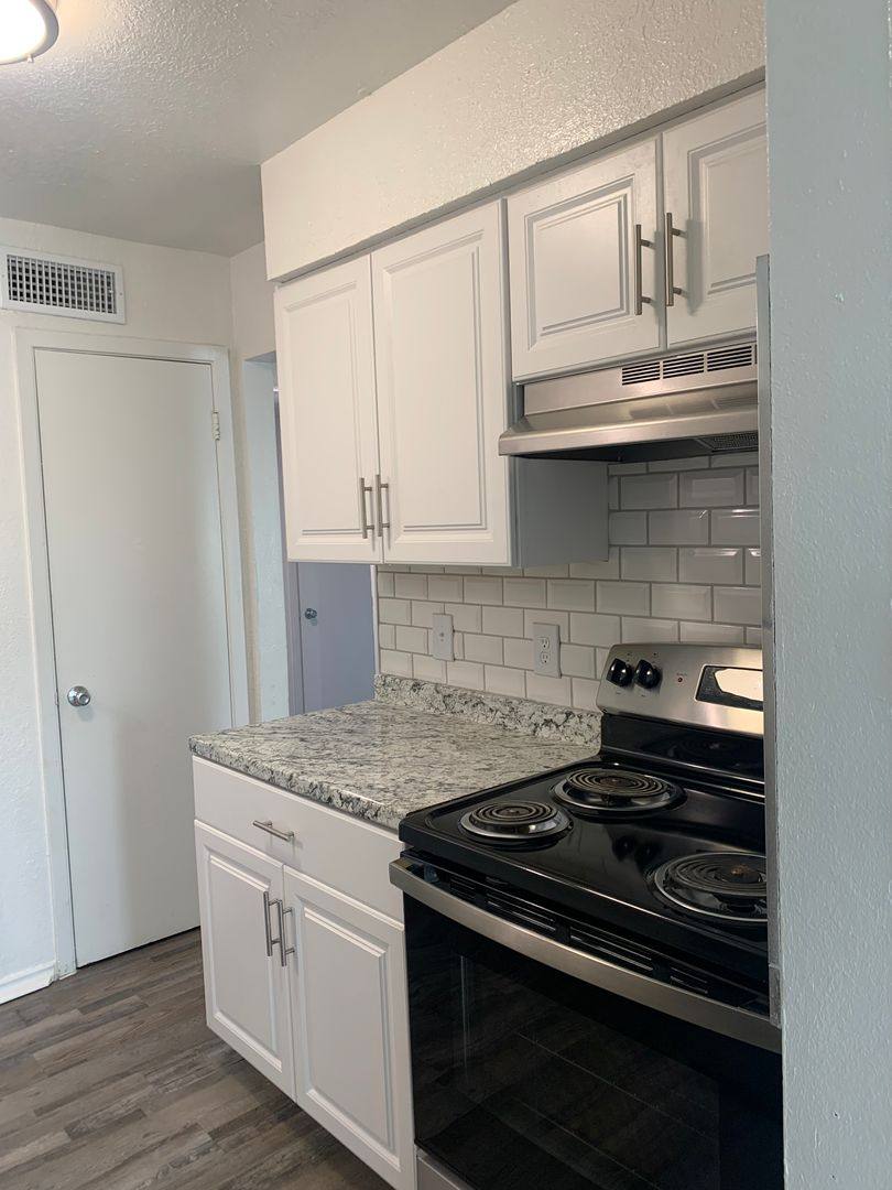 Apartment for rent at 3206 Green Tee Dr, Arlington, TX 76013
