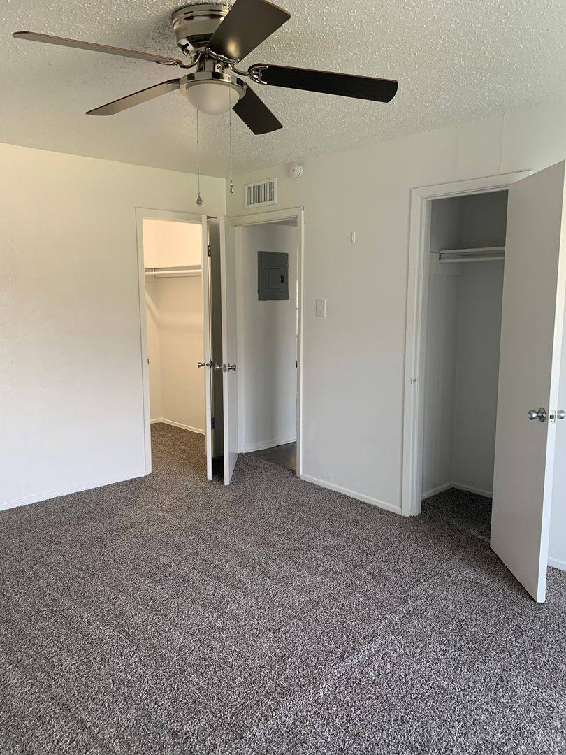 Apartment for rent at 3206 Green Tee Dr, Arlington, TX 76013