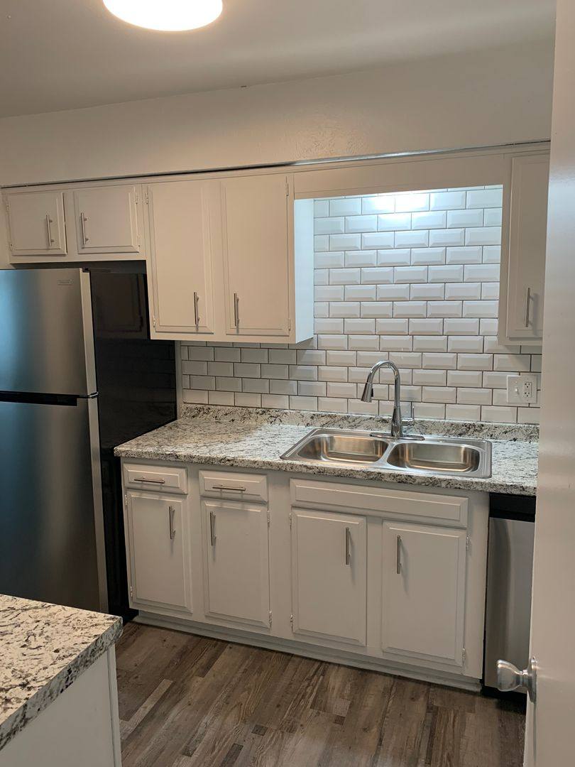 Apartment for rent at 3206 Green Tee Dr, Arlington, TX 76013