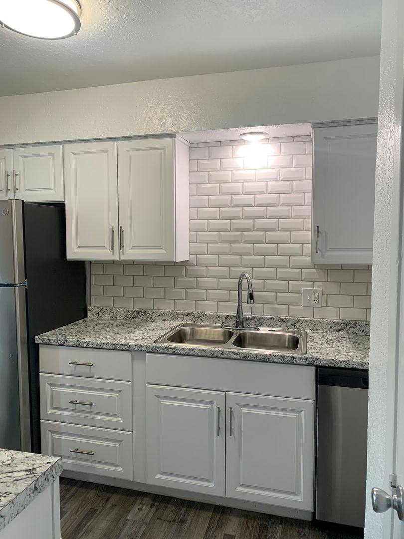 Apartment for rent at 3206 Green Tee Dr, Arlington, TX 76013