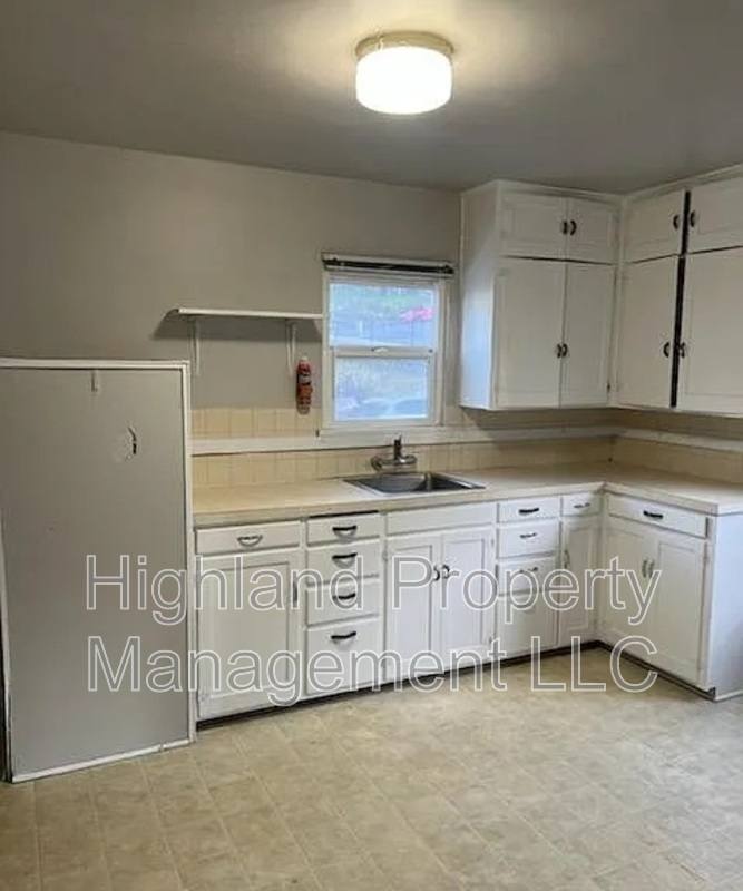Apartment for rent at 410 SE McKenzie St #1, Pullman, WA 99163