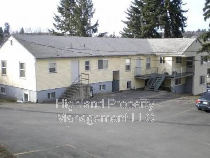 Apartment for rent at 410 SE McKenzie St #1, Pullman, WA 99163