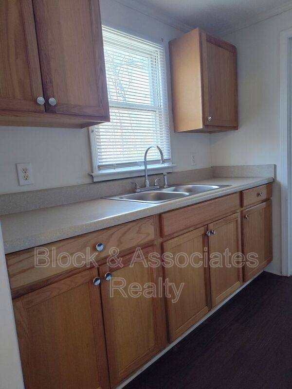 Apartment for rent at 1352 Briles Dr #4D, Asheboro, NC 27205