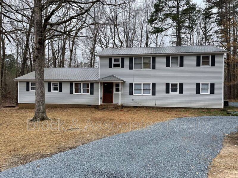 Apartment for rent at 1352 Briles Dr #4D, Asheboro, NC 27205