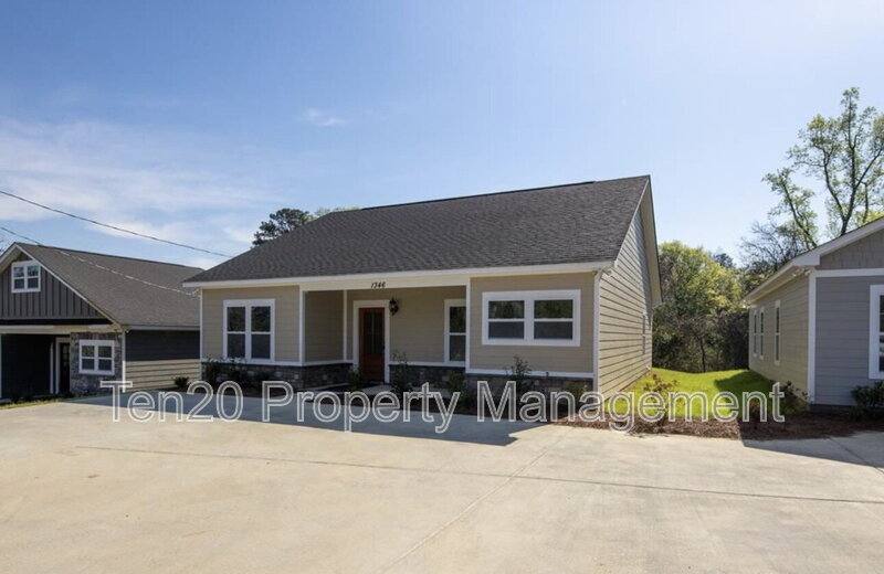 House for rent at 1346 Ingersoll Dr, Phenix City, AL 36867
