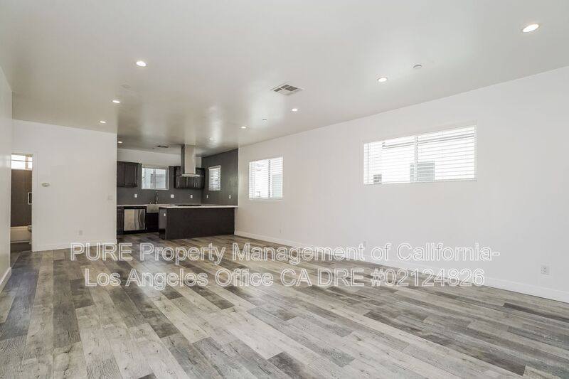 Townhouse for rent at 1340 N Kenmore Ave, Los Angeles, CA 90027