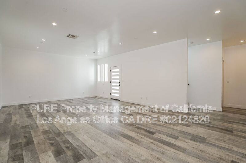 Townhouse for rent at 1340 N Kenmore Ave, Los Angeles, CA 90027