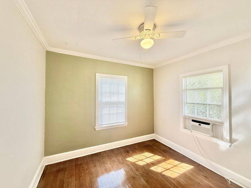 Apartment for rent at 1720 E La Rua St #A Gle-Clo, Pensacola, FL 32501