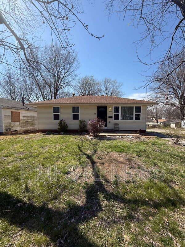 House for rent at 10365 Lord Dr, Saint Louis, MO 63136