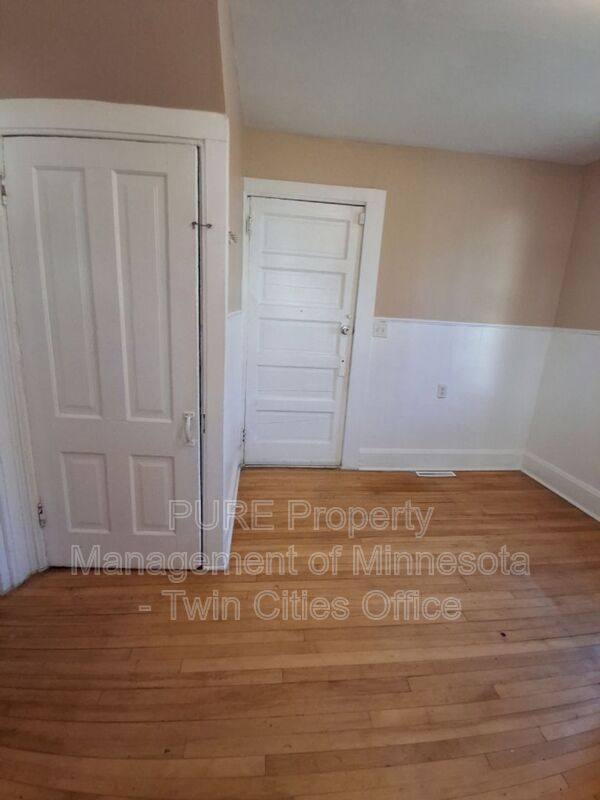 Apartment for rent at 987 Churchill St #1, Saint Paul, MN 55103
