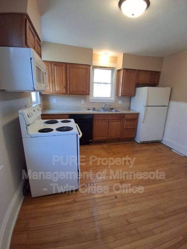Apartment for rent at 987 Churchill St #1, Saint Paul, MN 55103