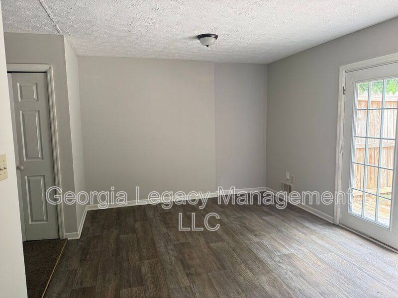 Townhouse for rent at 210 Highland Park Dr, Athens, GA 30605