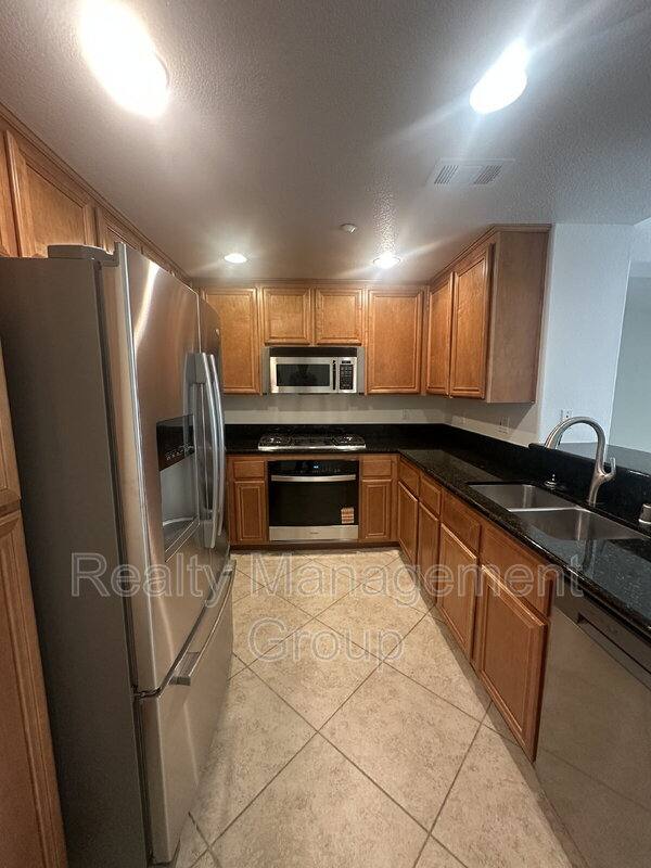 Condo for rent at 301 W G St #307, San Diego, CA 92101