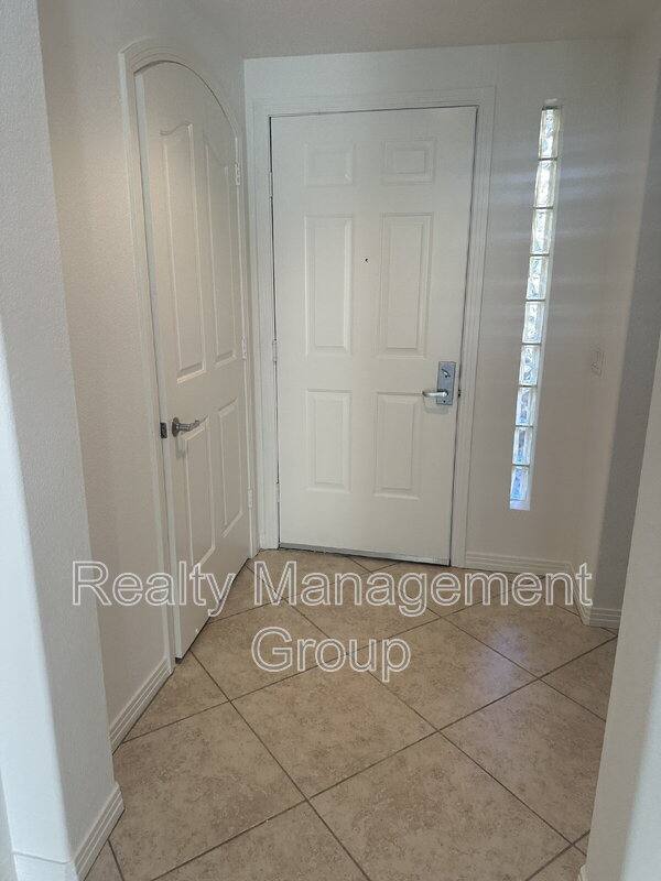 Condo for rent at 301 W G St #307, San Diego, CA 92101