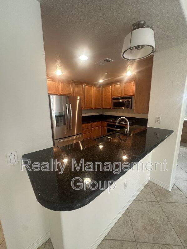 Condo for rent at 301 W G St #307, San Diego, CA 92101
