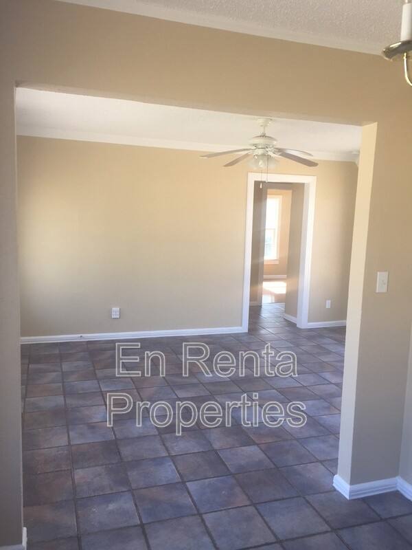 House for rent at 601 W Beach St, Fort Worth, TX 76111