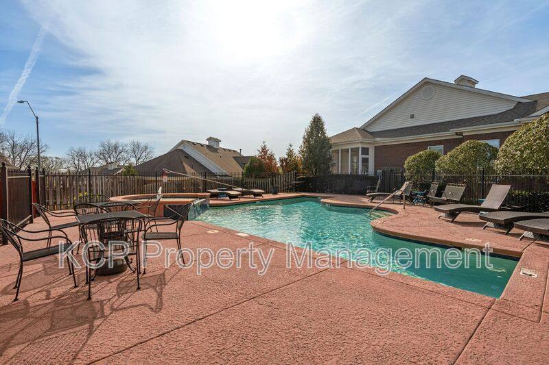 Condo for rent at 17 Jeffrey Way, Fort Smith, AR 72903