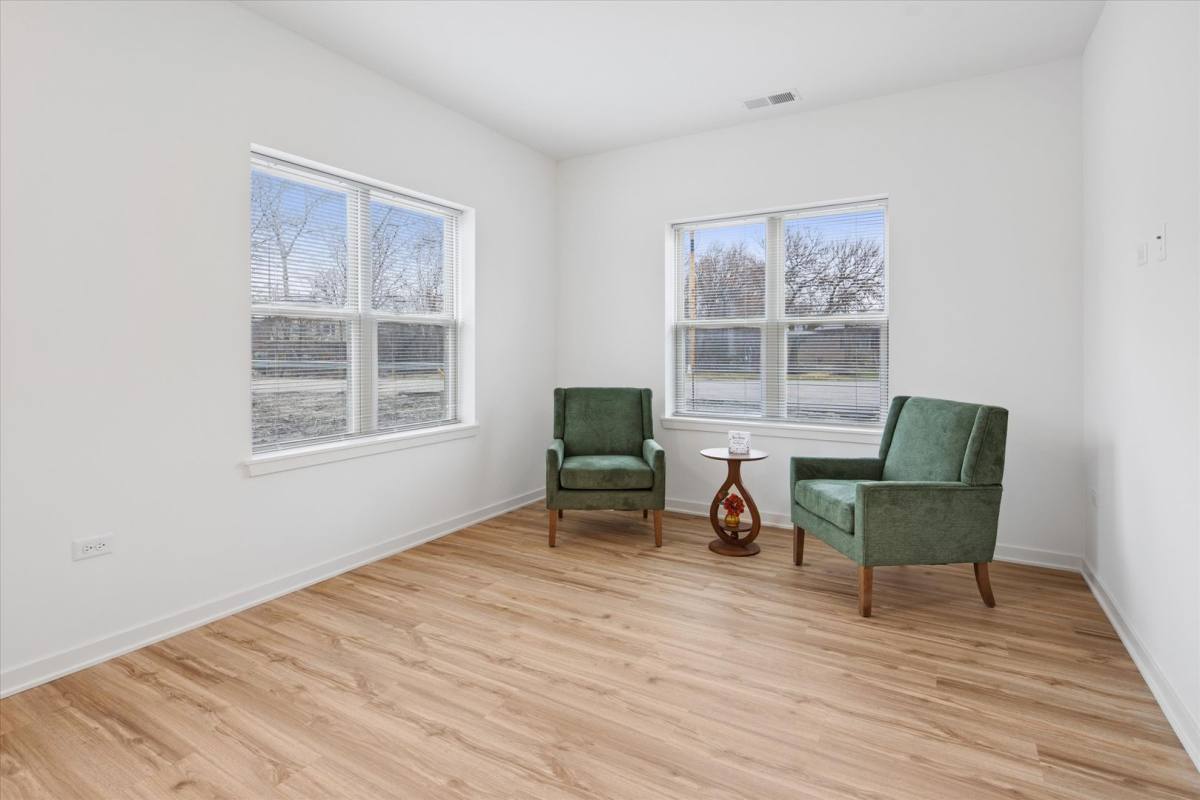 Townhouse for rent at 15544 Kilpatrick Ave, Oak Forest, IL 60452