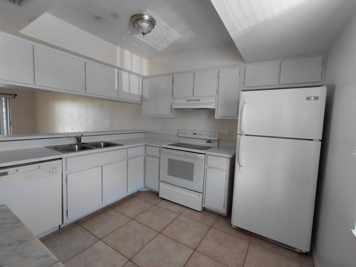 Apartment for rent at 4920 Chiquita Blvd S, Cape Coral, FL 33914