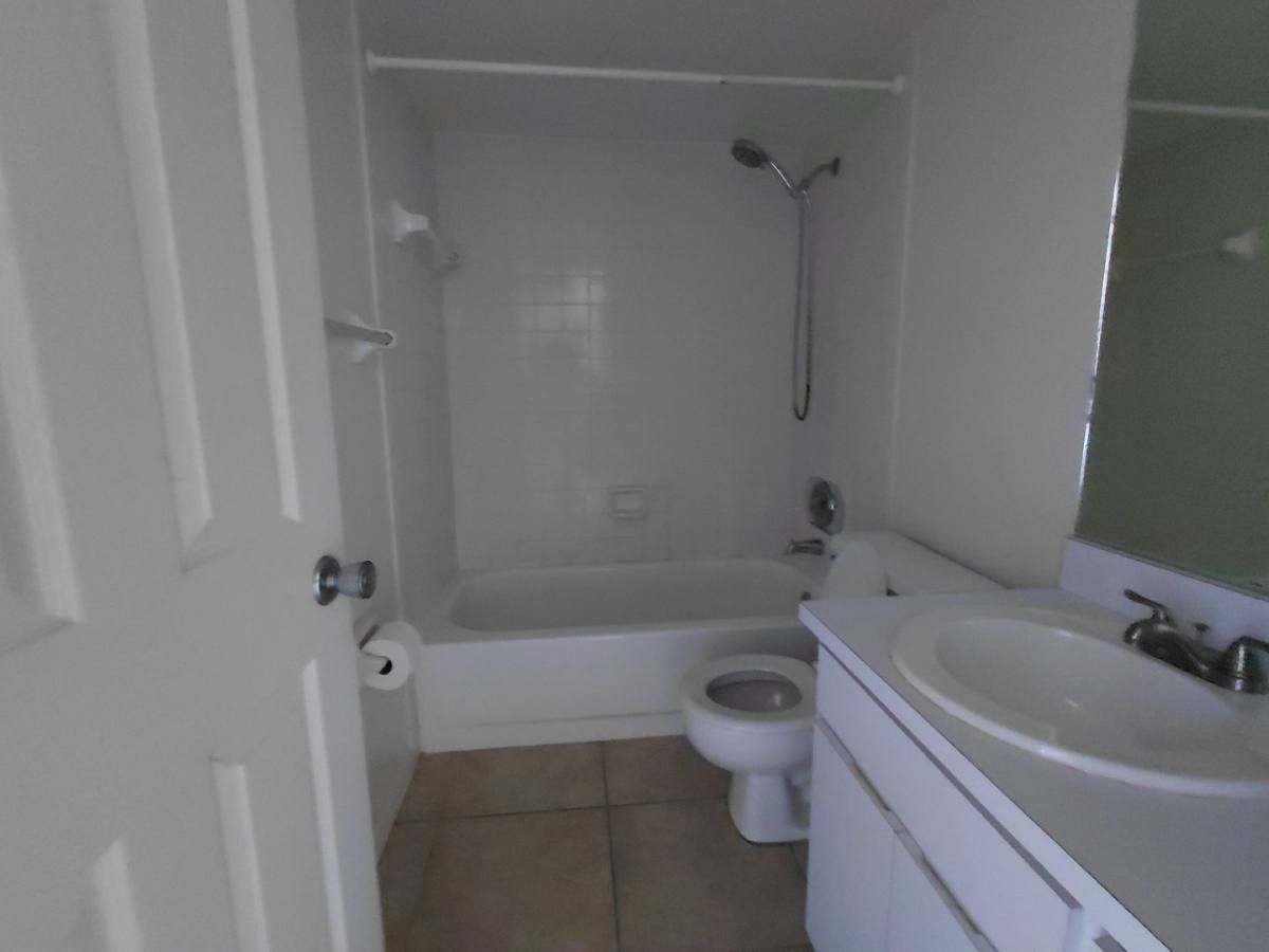 Apartment for rent at 4920 Chiquita Blvd S, Cape Coral, FL 33914