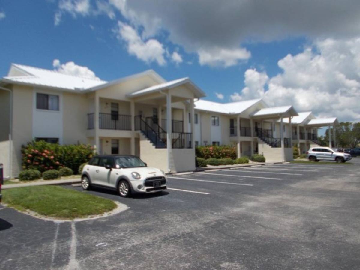 Apartment for rent at 4920 Chiquita Blvd S, Cape Coral, FL 33914