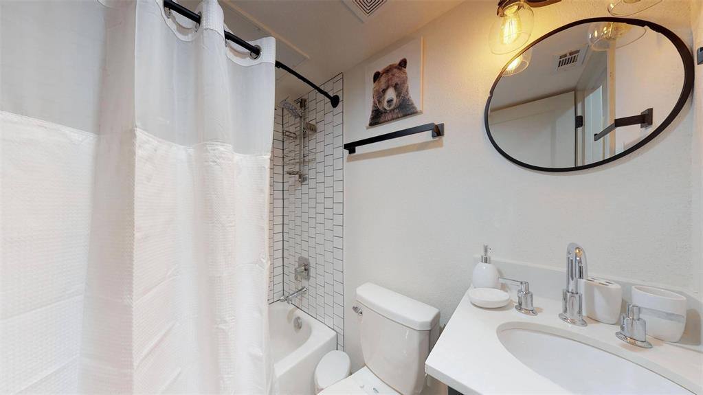 Apartment for rent at 5506 Miller Ave #201, Dallas, TX 75206