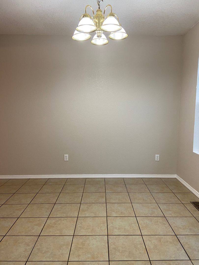 Apartment for rent at 502 Twin Oaks, Kirbyville, MO 65679