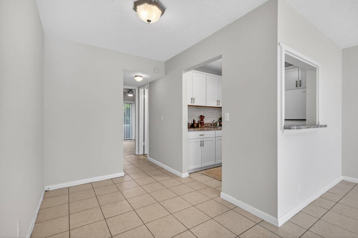 Apartment for rent at 378 Sheffield P #378, West Palm Beach, FL 33417