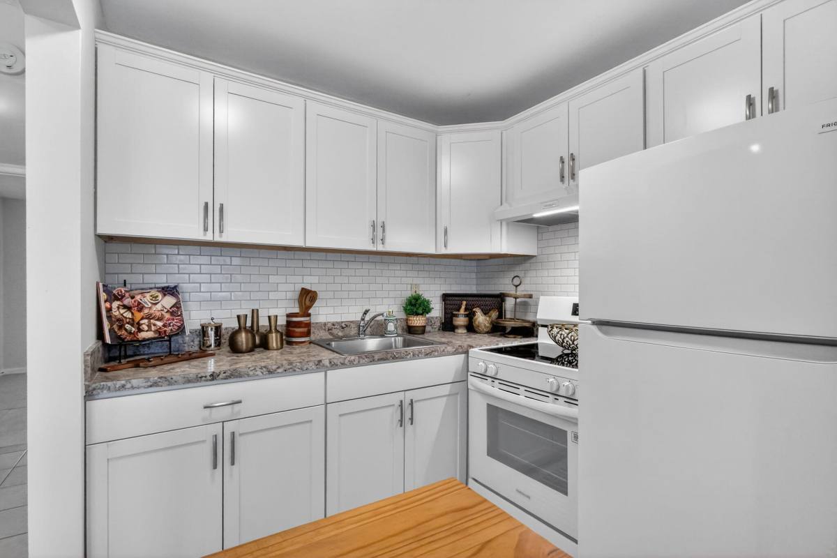 Apartment for rent at 378 Sheffield P #378, West Palm Beach, FL 33417