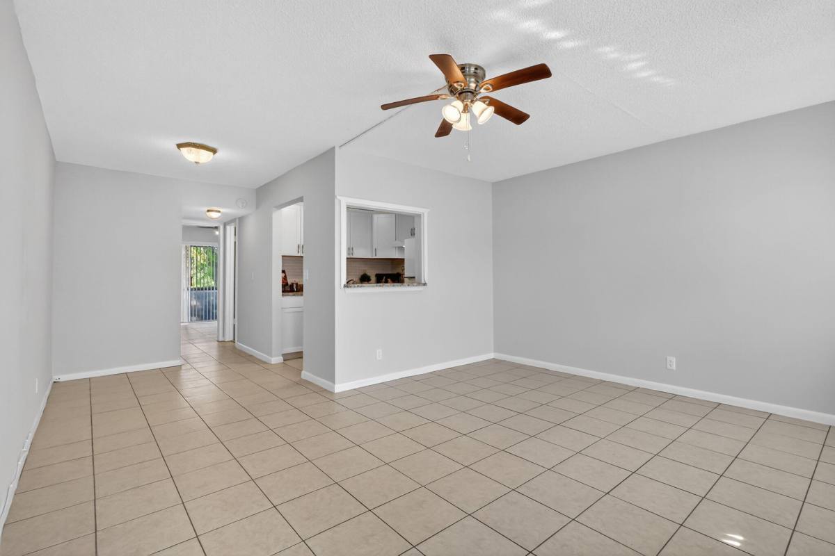 Apartment for rent at 378 Sheffield P #378, West Palm Beach, FL 33417