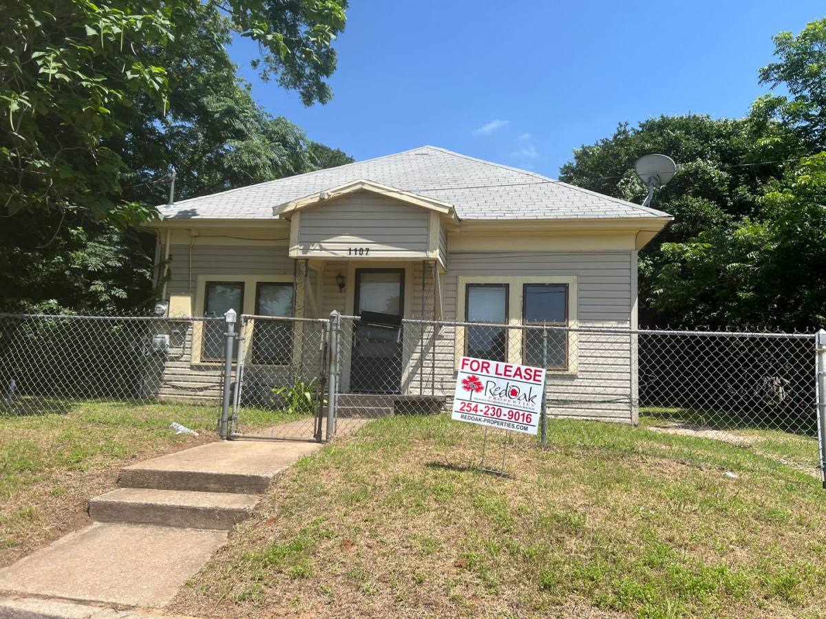House for rent at 1107 Chestnut St, Waco, TX 76704