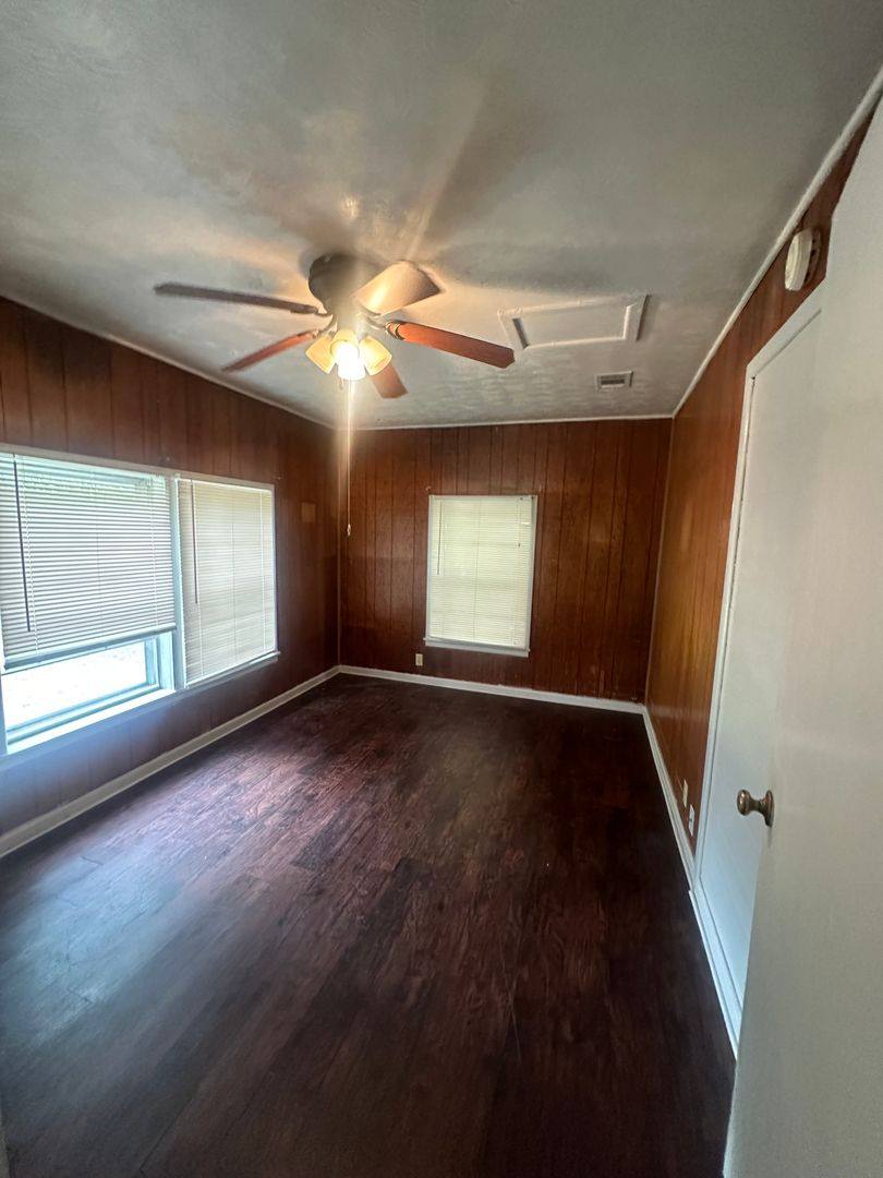 House for rent at 1107 Chestnut St, Waco, TX 76704