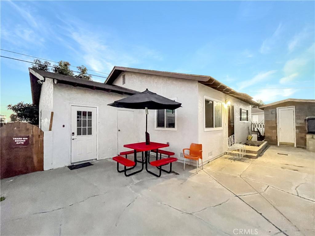 Apartment for rent at 4084 137th St #4084B, Hawthorne, CA 90250