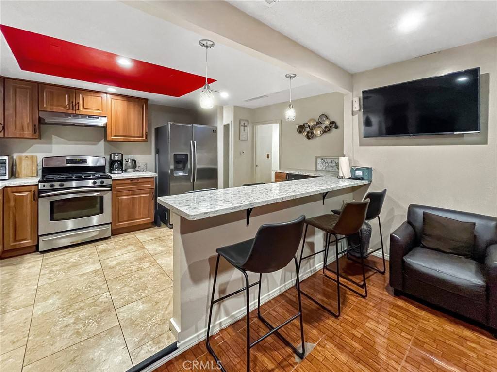 Apartment for rent at 4084 137th St #4084B, Hawthorne, CA 90250