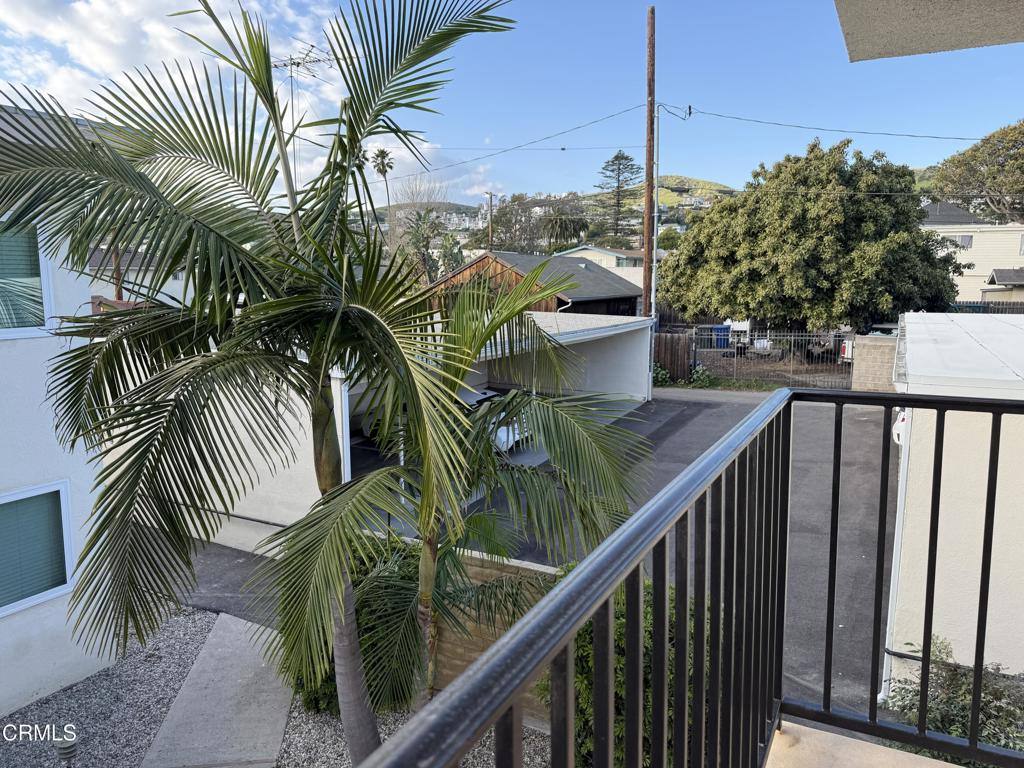 Apartment for rent at 1171 Meta St #16, Ventura, CA 93001