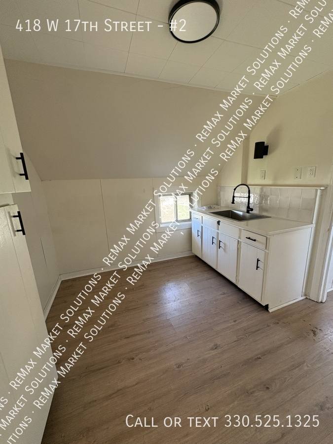 Apartment for rent at 418 W 17th St #2, Lorain, OH 44052