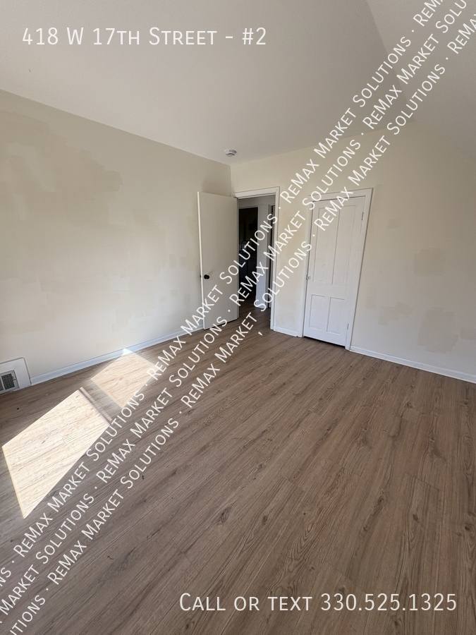 Apartment for rent at 418 W 17th St #2, Lorain, OH 44052