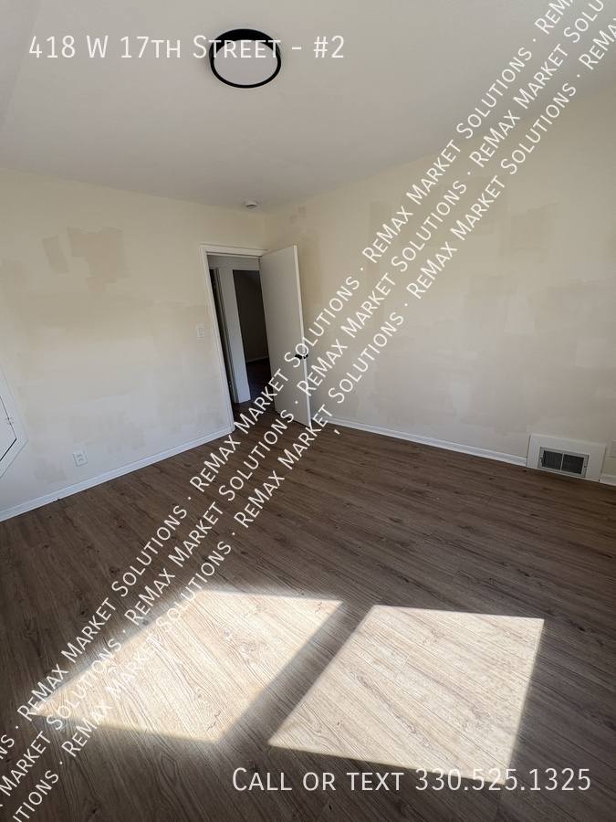 Apartment for rent at 418 W 17th St #2, Lorain, OH 44052