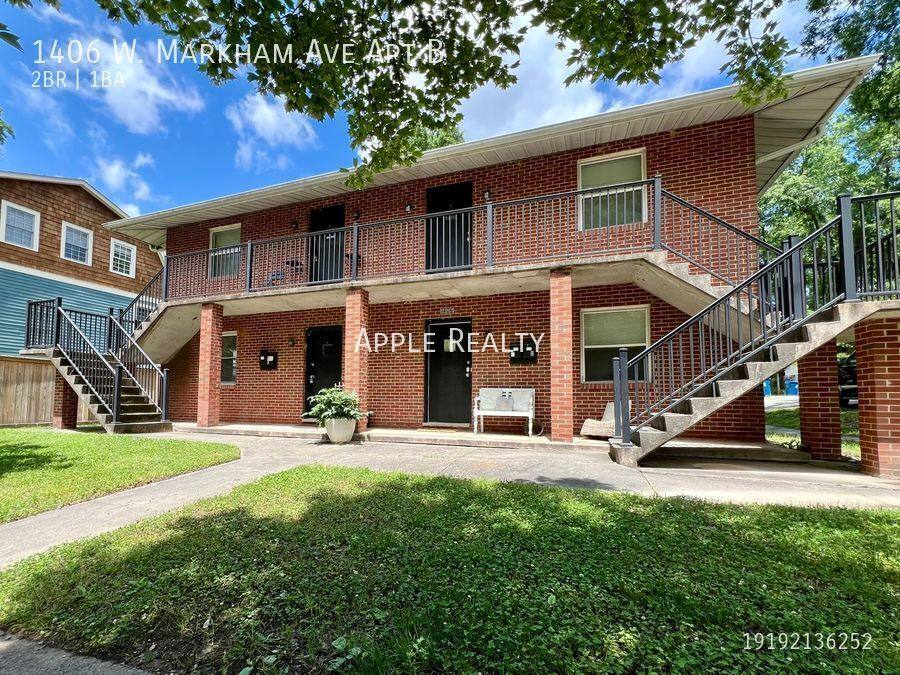 House for rent at 1406 W Markham Ave #B, Durham, NC 27705