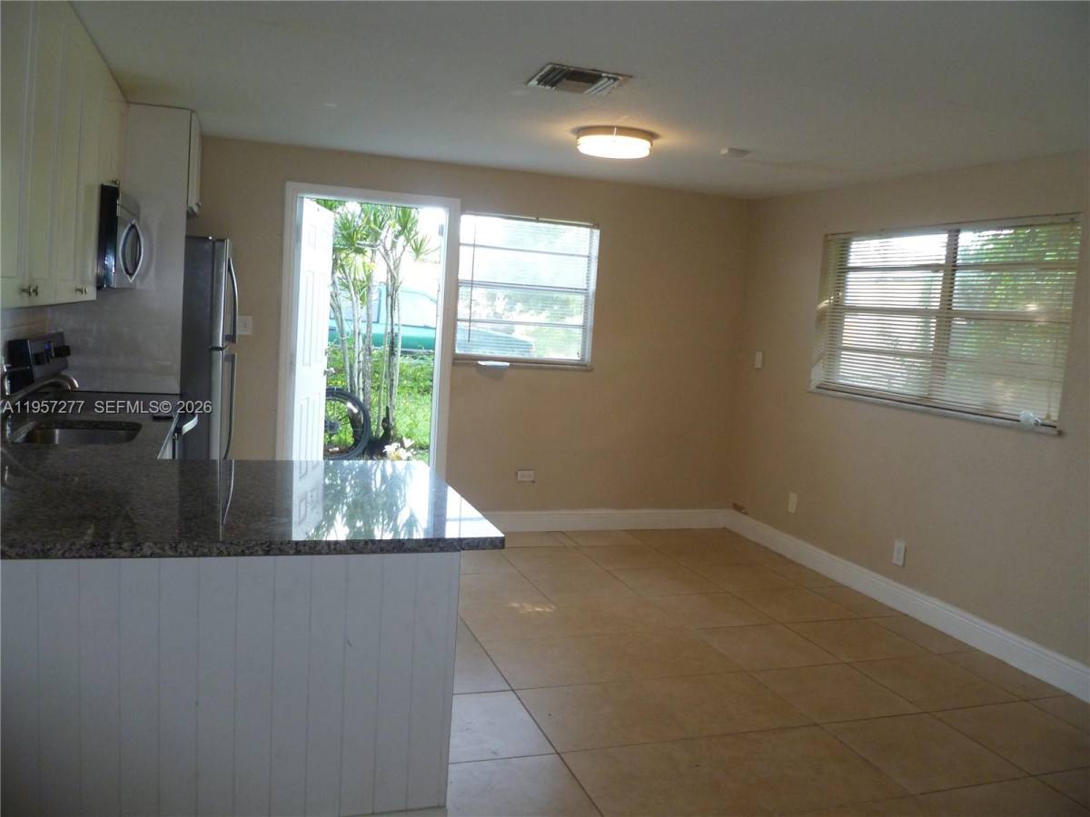 Apartment for rent at 127 NW 13th Ave #127REAR, Dania, FL 33004