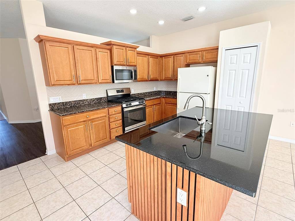 Apartment for rent at 14163 Cattle Egret Piace, Bradenton, FL 34202