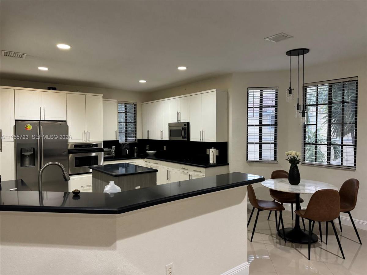 Apartment for rent at 1547 Passion Vine Circle, Fort Lauderdale, FL 33326