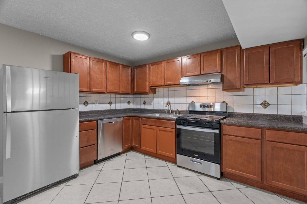 House for rent at 10518 Gretna Circle, Saint Louis, MO 63137